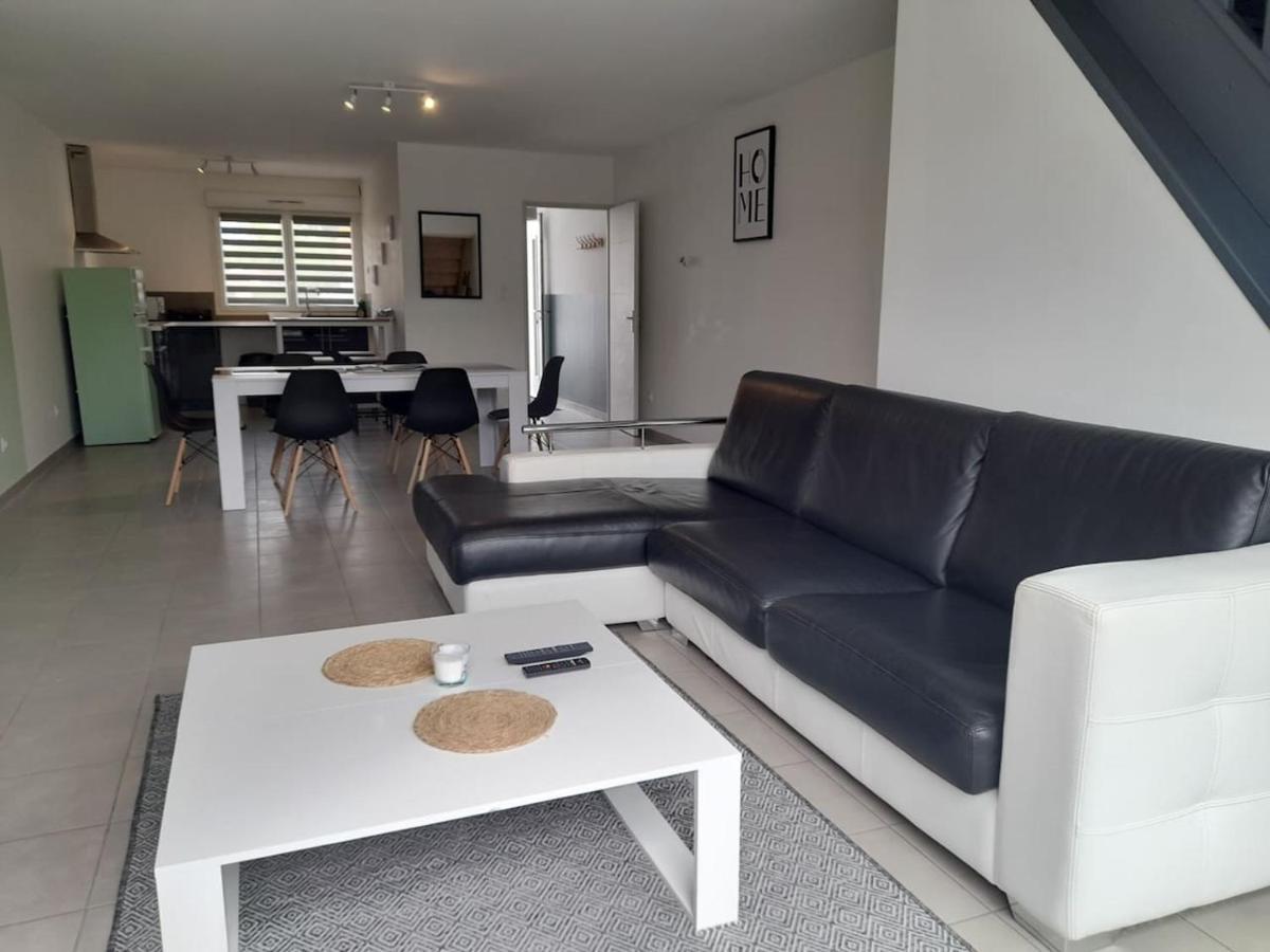 Logement De 100M2 Avec Terrasse Wardrecques Екстериор снимка