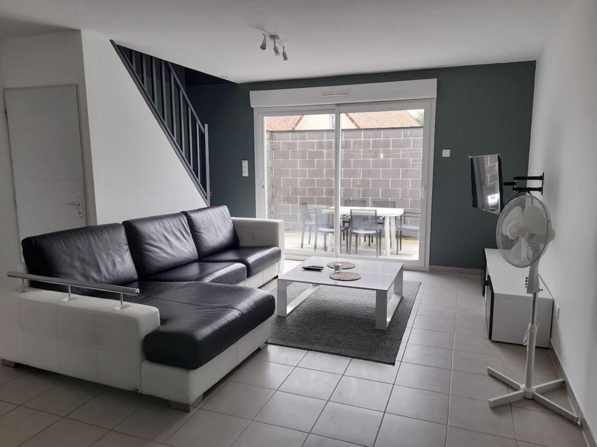 Logement De 100M2 Avec Terrasse Wardrecques Екстериор снимка