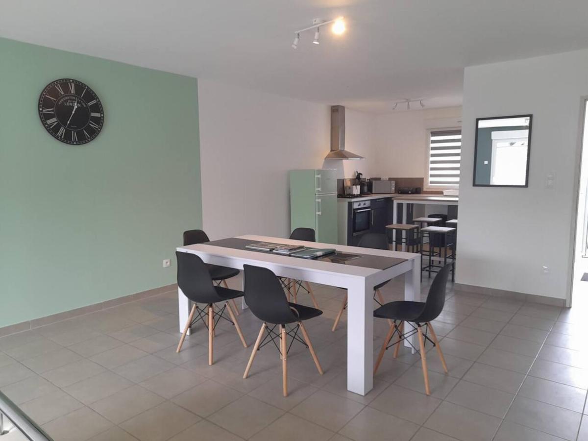 Logement De 100M2 Avec Terrasse Wardrecques Екстериор снимка